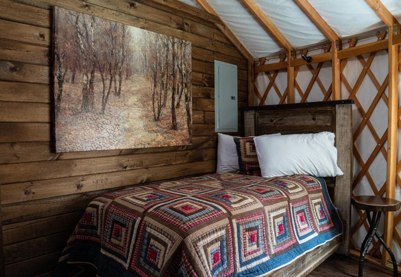 Staynantahala - Smoky Mountain Cabins And Luxury Yurts Aquone Eksteriør bilde