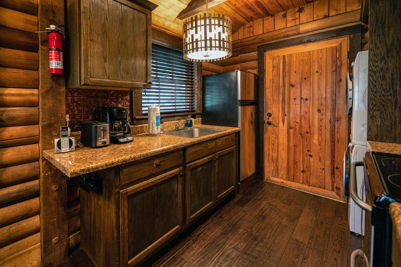 Staynantahala - Smoky Mountain Cabins And Luxury Yurts Aquone Eksteriør bilde