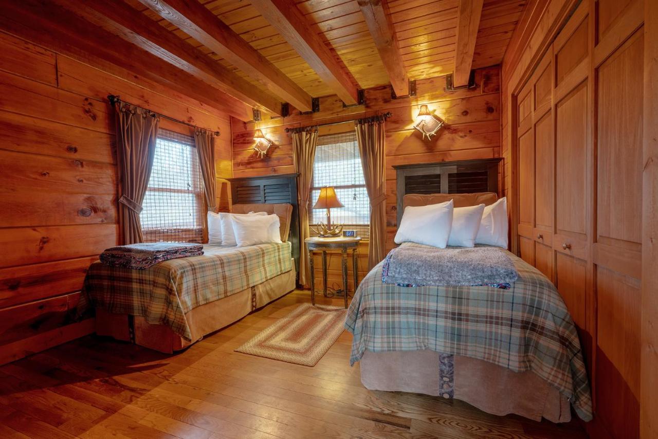 Staynantahala - Smoky Mountain Cabins And Luxury Yurts Aquone Eksteriør bilde